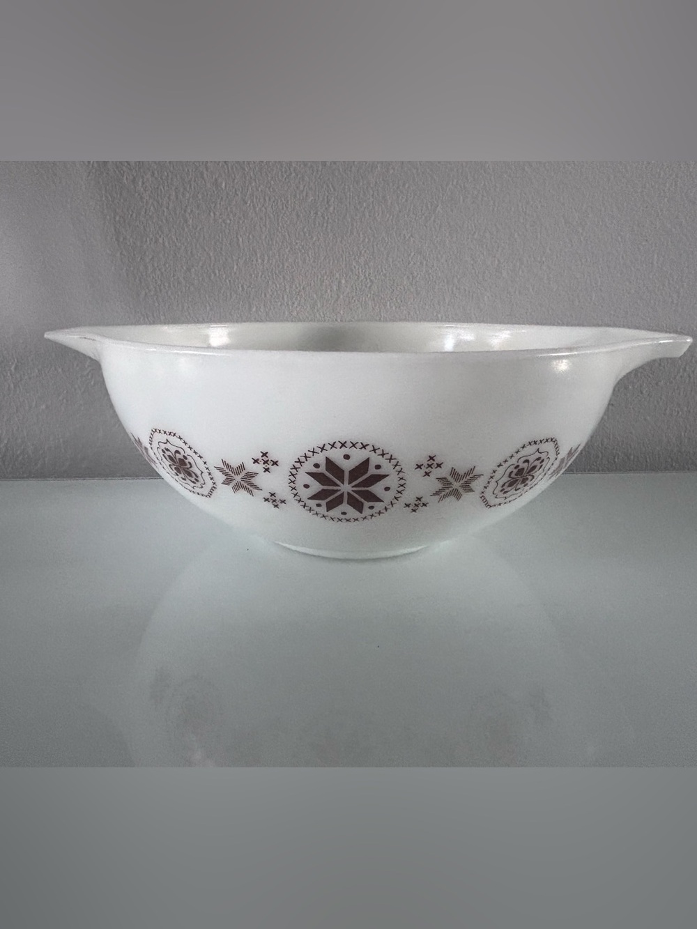 Large 4QT #444 Vintage Pyrex Town & Country Cinderella Mixing Bowl